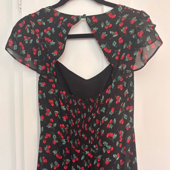 REFORMATION - Cadence Mini Dress (0) in Cherry Pie - New With Tags [NWT] - Picture 4 of 6